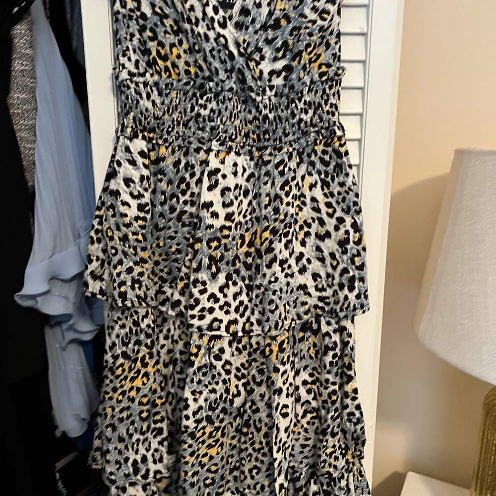 Glam Fab’rik Morena Tiered Leopard Printed Maxi Dress Size Small - Picture 5 of 8